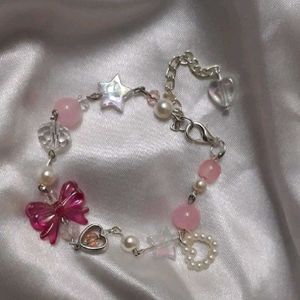 Pink Bow Beaded bracelet