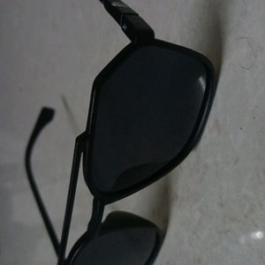 square frame sunglasses