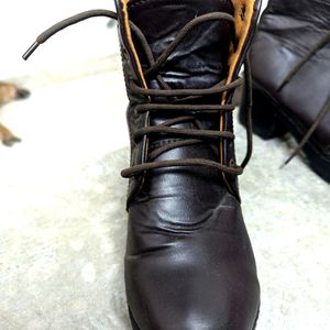 Brown Leather Ankle Boots With Block Heel