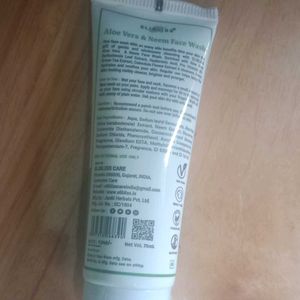 Aloe Vera & Neem For Dirt Removal Face Wash (75ml)