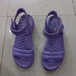 Used Zudio Sandals