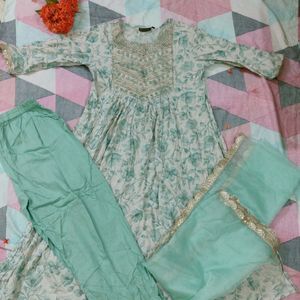 Pretty Kurta Set