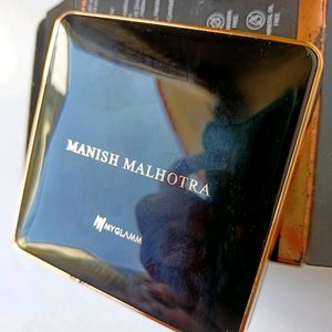 Manish Malhotra Illuminating Blush-Highlighter