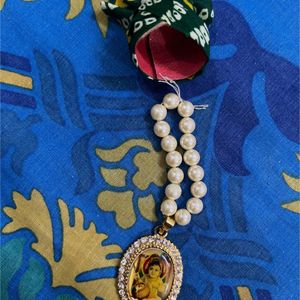 Kanha Ji Mala And Mukut