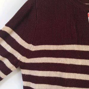 Round Neck Sweater