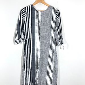 Beautiful White&Navyblue Strips Kurta(Women’s)