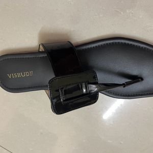 Vishudh Black Flats New