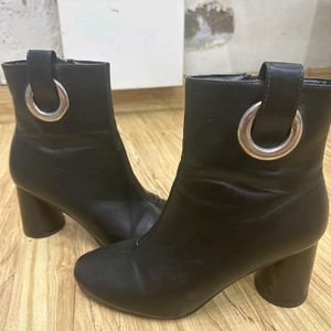 Women's Boots 👢