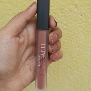 Huda Beauty Liquid Lipstick (Trendsetter)