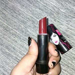 Elle 18 CODE RED color Pops Matte Lipstick