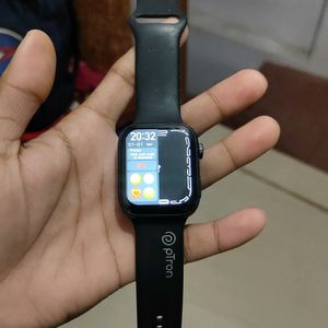 like new smartwatch working perfectly