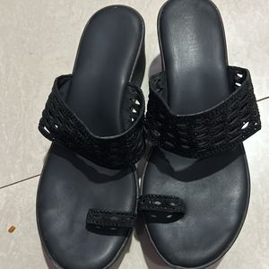 Mochi Black Wedges