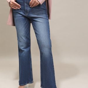 Women Flared Mid Rise dark Blue Jeans Size 28-30