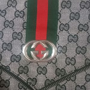 Price Drop......Original Gucci sling bag