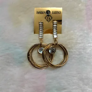 Trendy Golden Hanging Loops Earing