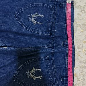 KMC Jeans Size 28 B73