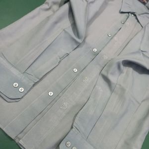 Olive Grey Shirt (XL/ 42 Inch)