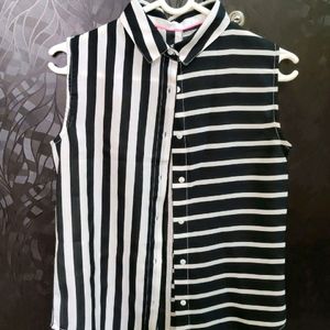 Overcot Sleeveless Zebra Design Jacket