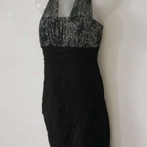 SEXY BLACK HALTER NECK BODYCON