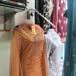 New Standard Pakistani Poshaq Dresses Beautiful Dr