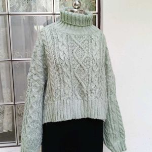 Loose Design Sweater