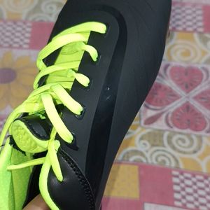 Football Shoes For Men And Women