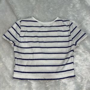 🎀 SALE 🎀 Cute Striped Crop Top