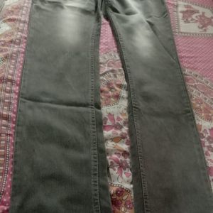 Women Embroided Jeans