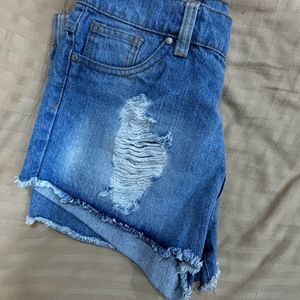 Shorts Ripped Size 30