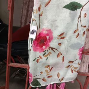 Branded Beautiful Soft Scarf For Women 💚🤍💚🤍