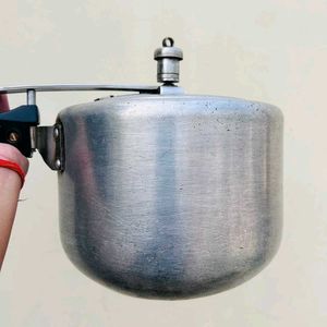 Aluminium Cooker 5 litres !!