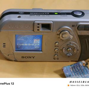 SONY DIGITAL CAMERA