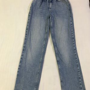 Highwaisted Momfit Denim Waist 26-28