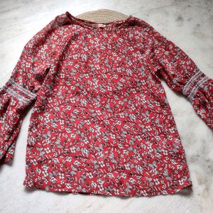 Dressberry Floral Printed Bellsleeves Top