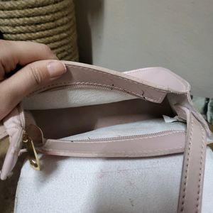 Dressbery Slingbag