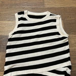 Beautiful Striped Crop Top(price Drop🥳)