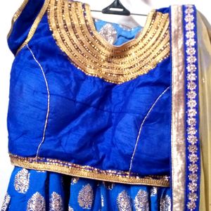 I want to selling  ghagra choli