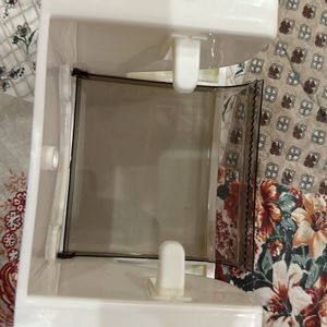 Tissue Dispenser