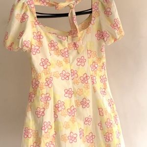 SHEIN FLORAL YELLOW DRESS BRAND NEW♥️