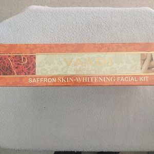 Vaadi Saffron Skin Whitening Facial Kit