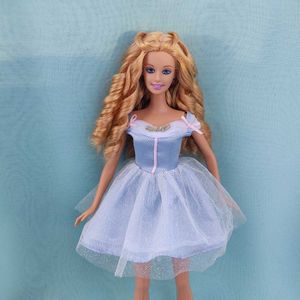 Pretty Princess Barbie 2001 Doll