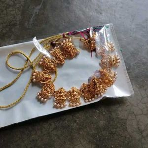 Gold Plated Jewellery Set.