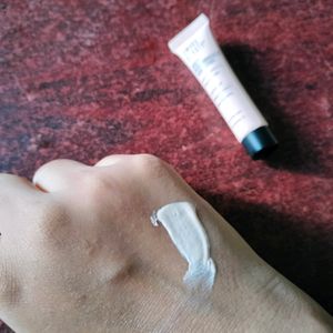 Combo Of Ikkai Strobe Moisturizer & Swiss Beauty