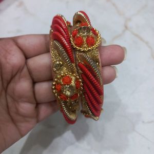 Red Bangle Set