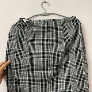 PLAID SKIRT