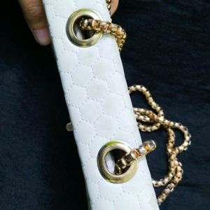 White Slingbag