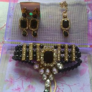 Fancy Jewellery Set - Black