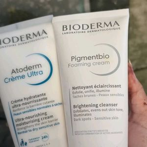 Combo Of Foaming Cream And Atoderm