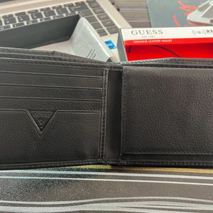 Guess Black Leather Men's Wallet (31GU22X003)