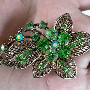 Gorgeous Green Stone Studded Hair Clip